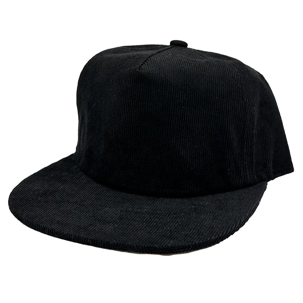 Nissi 5 Panel Flat Bill Corduroy Cap in Black