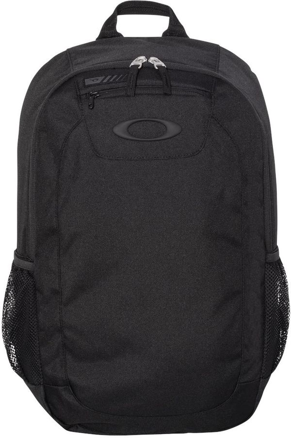 Am image of a Custom Oakley 20L Enduro Backpack in Blackout!