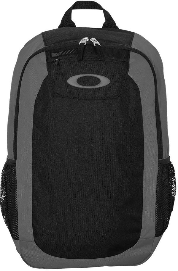 Am image of a Custom Oakley 20L Enduro Backpack in Grigio!