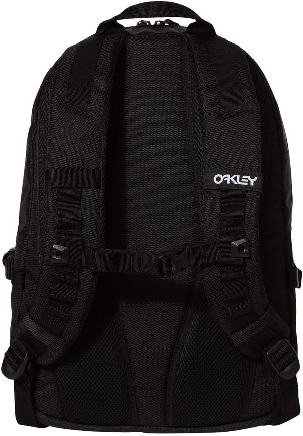 Am image of a Custom Oakley 20L Street Backpack in Blackout!