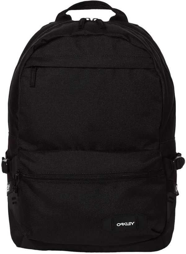 Am image of a Custom Oakley 20L Street Backpack in Blackout!