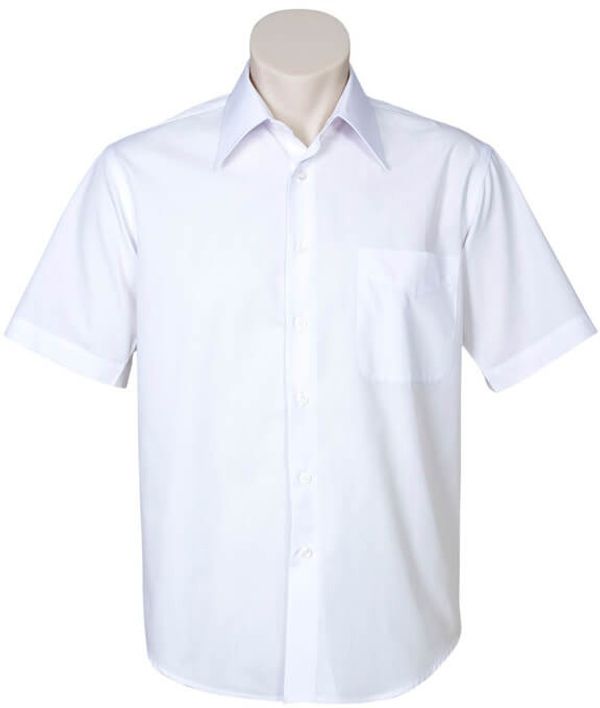 Am image of a Custom Biz Collection Mens Metro Short Sleeve Shirt in White!