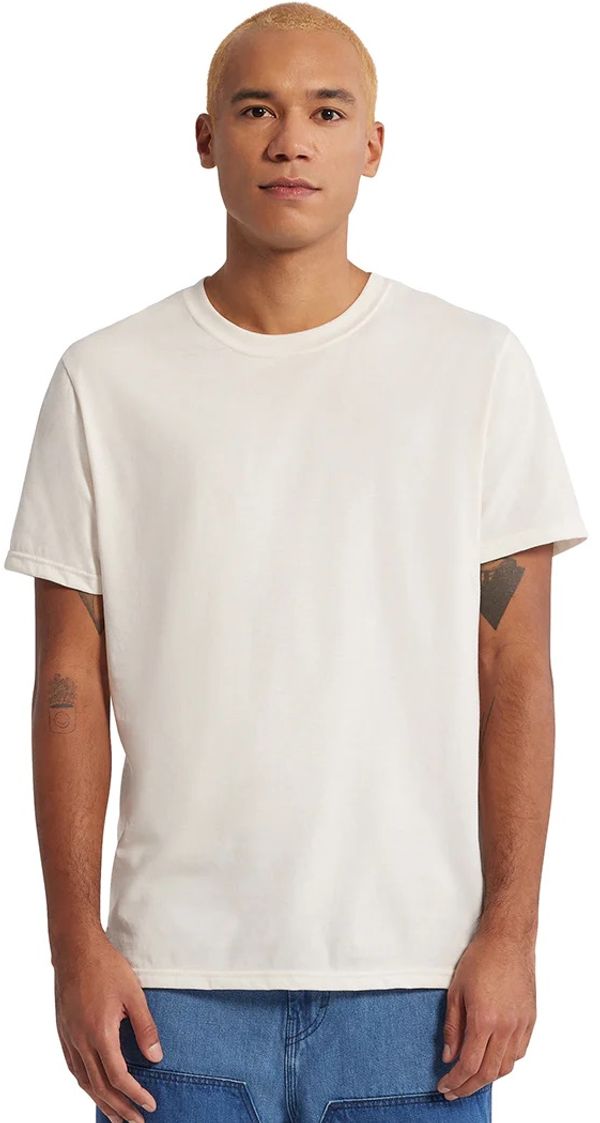 Am image of a Custom C'est Beau Classic TShirt in Naturel!