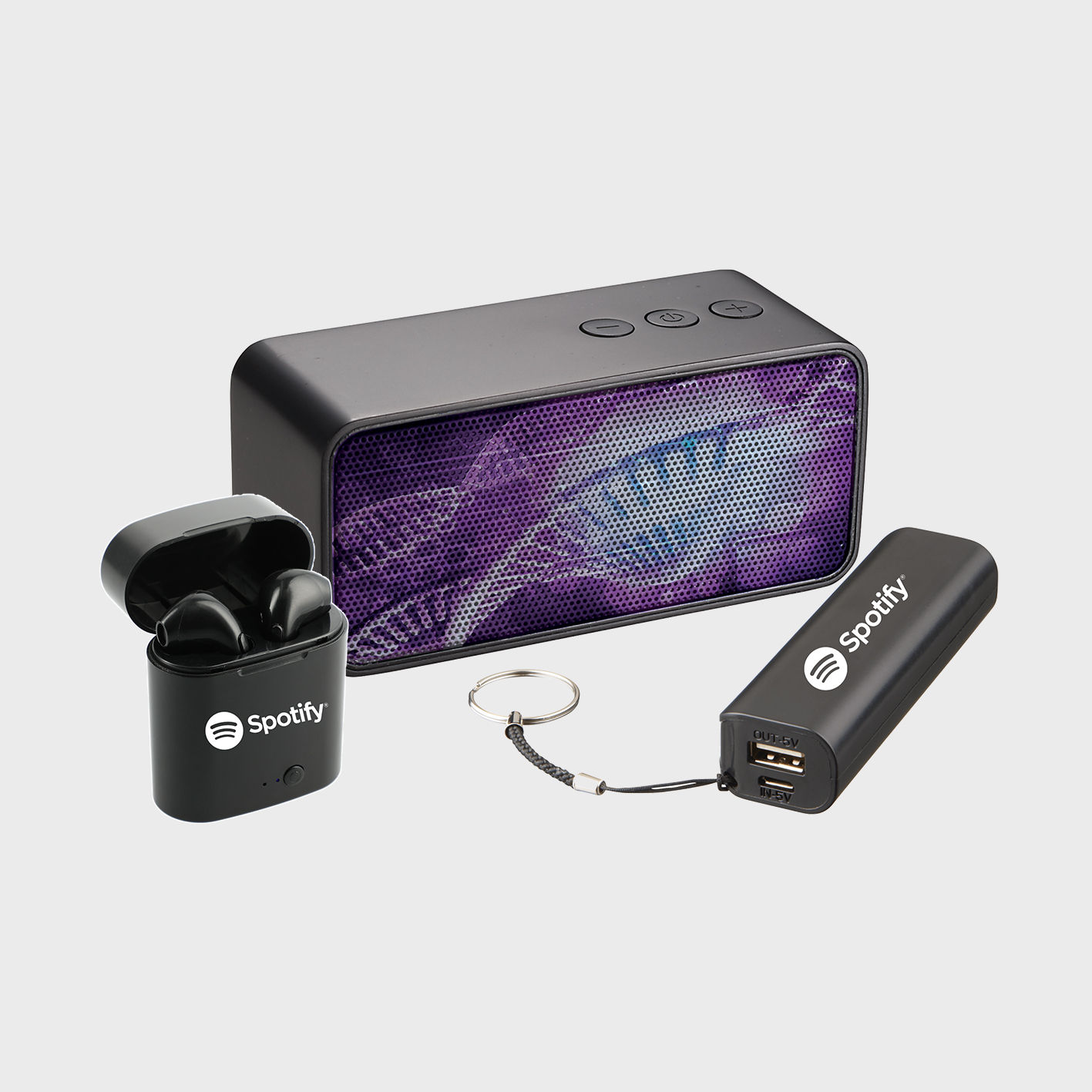 Tech gift box that you can customize with your own company logo